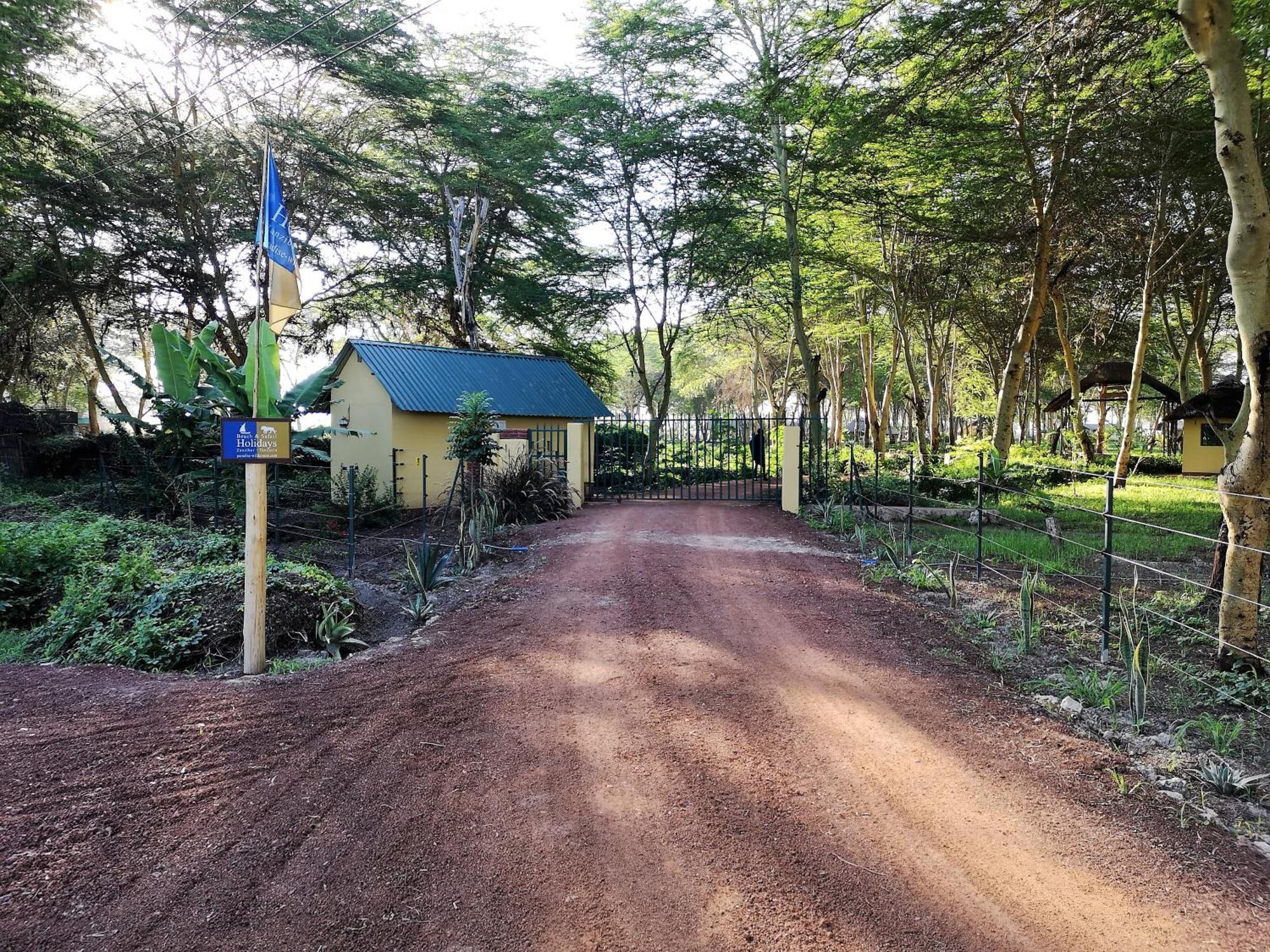Africa Safari Camping متو ومبو المظهر الخارجي الصورة